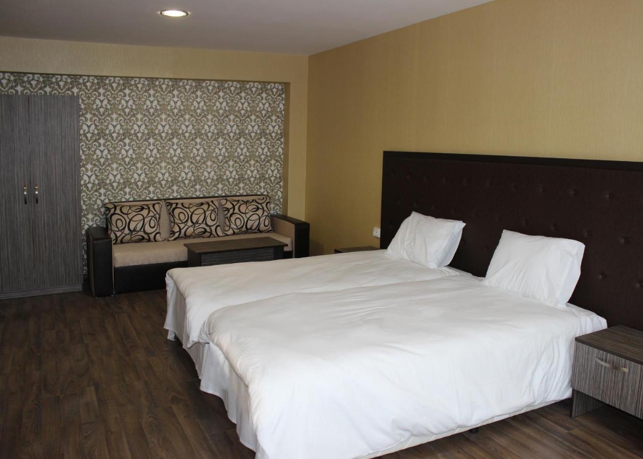 Family Hotel Silistra Room photo